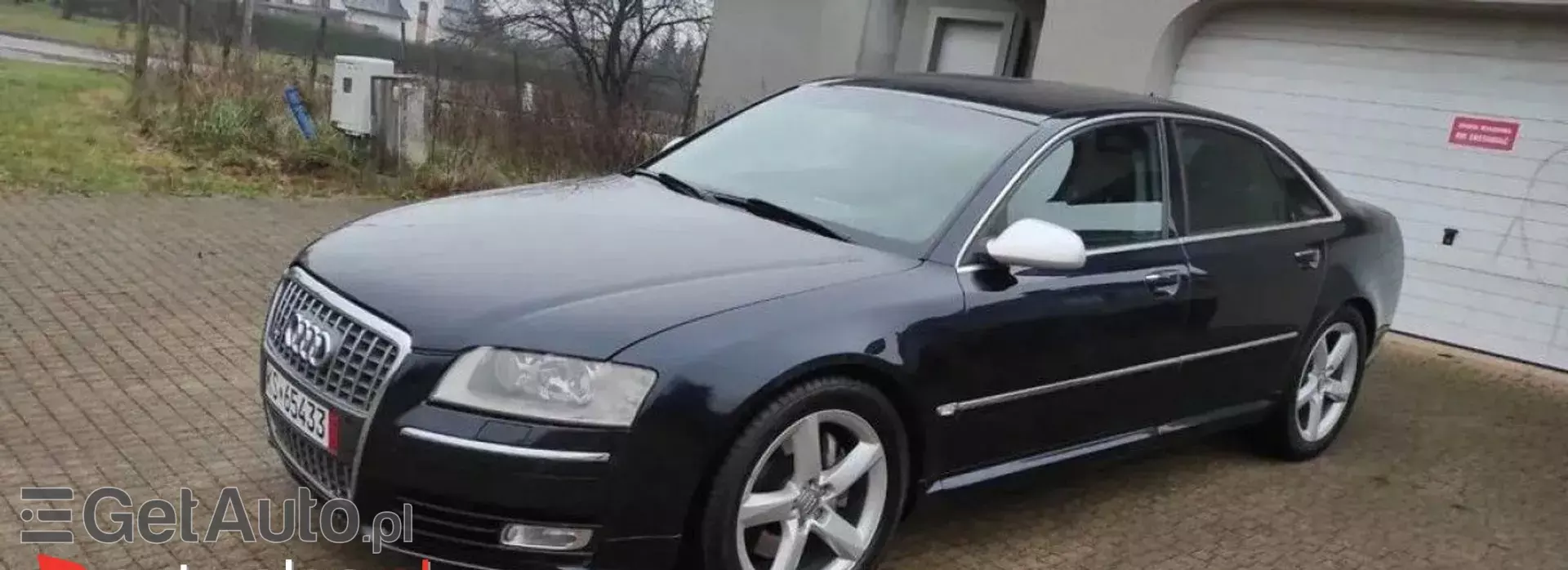 AUDI A8 