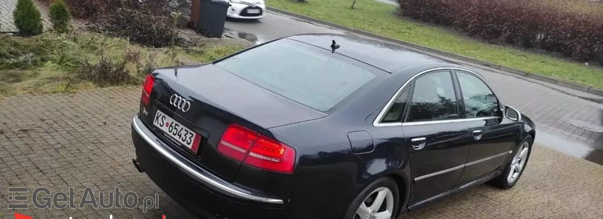 AUDI A8 