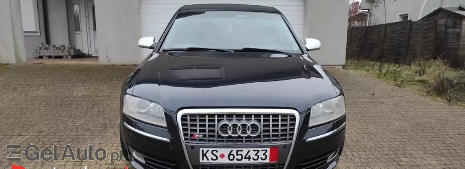 AUDI A8 