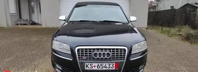 AUDI A8 