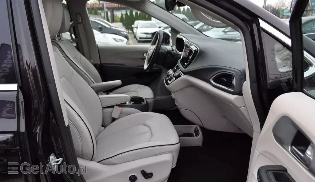 CHRYSLER Pacifica 3.6 V6 (264 KM) Hybrid CVT