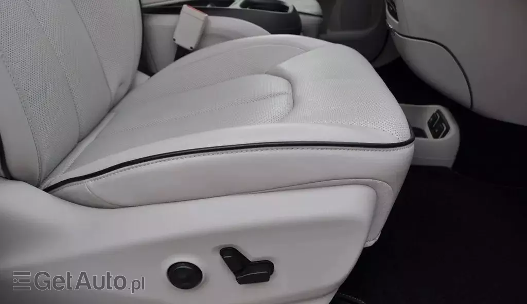 CHRYSLER Pacifica 3.6 V6 (264 KM) Hybrid CVT