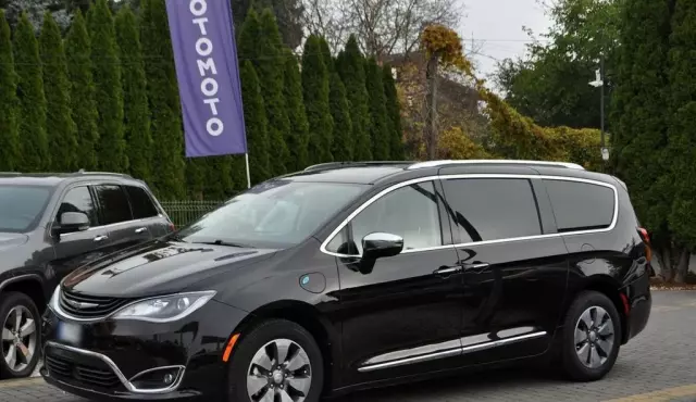 CHRYSLER Pacifica 3.6 V6 (264 KM) Hybrid CVT