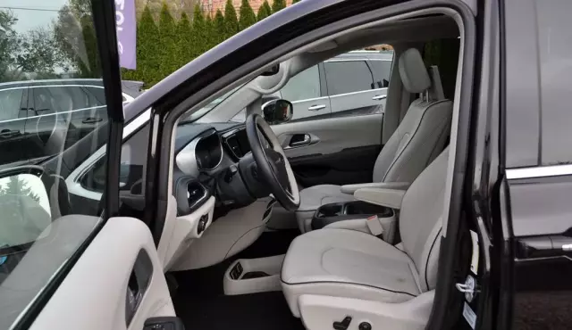 CHRYSLER Pacifica 3.6 V6 (264 KM) Hybrid CVT