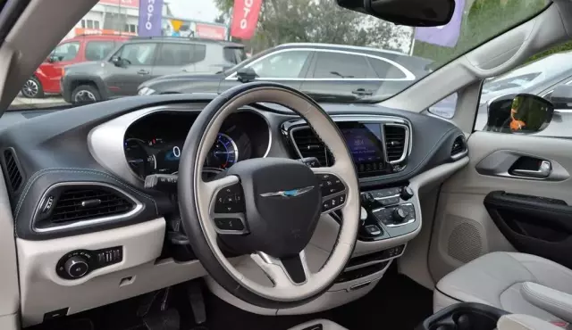 CHRYSLER Pacifica 3.6 V6 (264 KM) Hybrid CVT