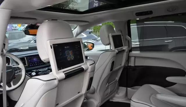 CHRYSLER Pacifica 3.6 V6 (264 KM) Hybrid CVT