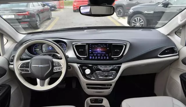 CHRYSLER Pacifica 3.6 V6 (264 KM) Hybrid CVT