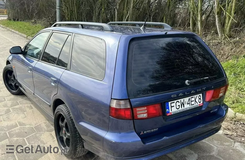 MITSUBISHI Galant 