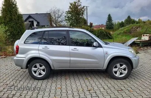 TOYOTA Rav 4 