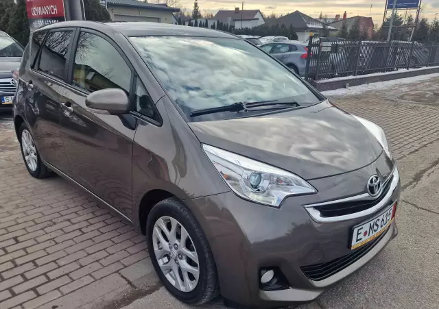 TOYOTA Verso S 1.33 VVT-i Club