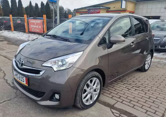 TOYOTA Verso S 1.33 VVT-i Club