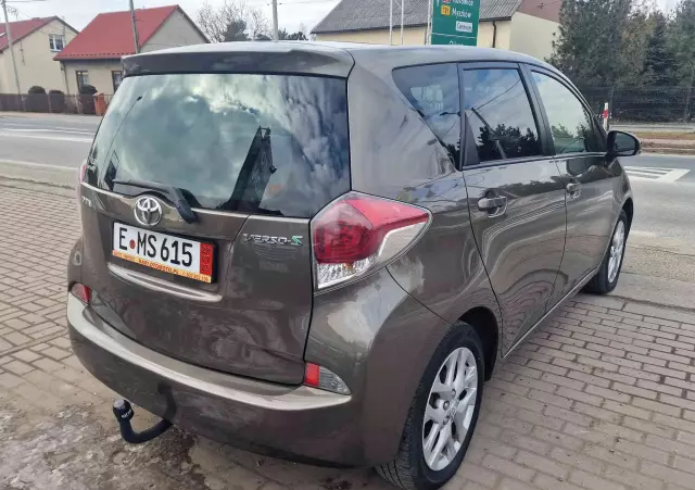 TOYOTA Verso S 1.33 VVT-i Club