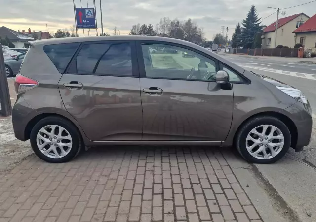 TOYOTA Verso S 1.33 VVT-i Club