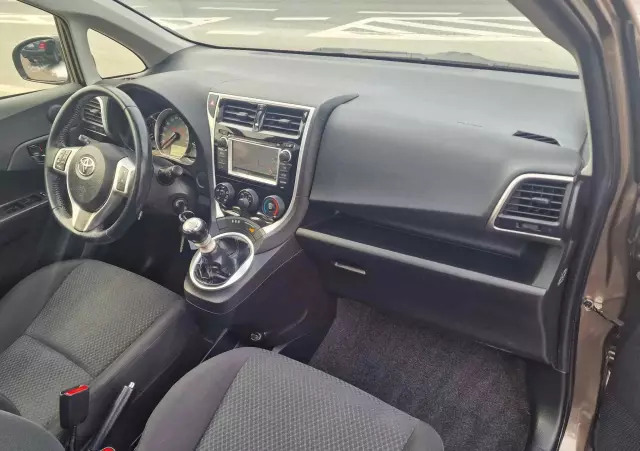 TOYOTA Verso S 1.33 VVT-i Club