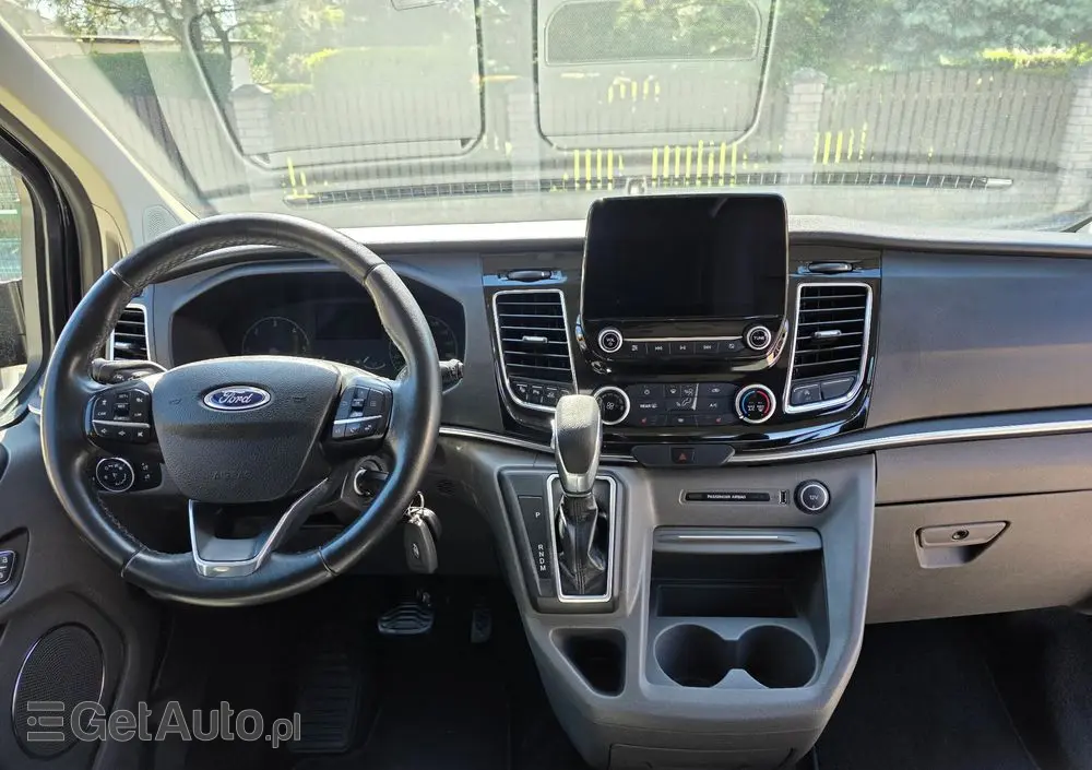 FORD Tourneo Custom 320 L2H1 VA Autm Titanium X