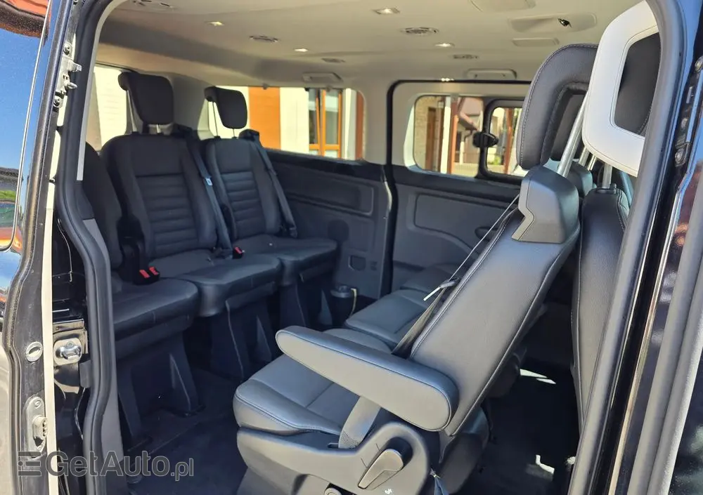 FORD Tourneo Custom 320 L2H1 VA Autm Titanium X