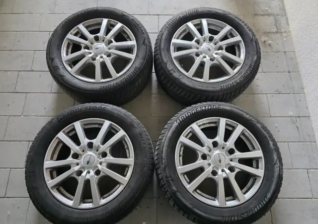 FORD Tourneo Custom 320 L2H1 VA Autm Titanium X
