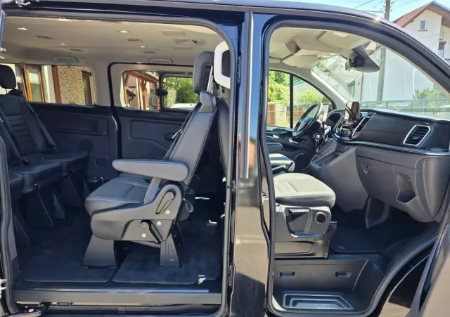FORD Tourneo Custom 320 L2H1 VA Autm Titanium X