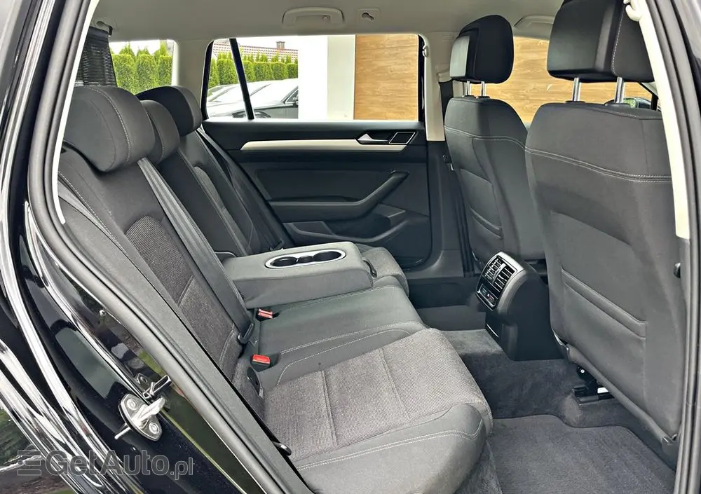 VOLKSWAGEN Passat Variant 1.5 TSI OPF DSG Comfortline