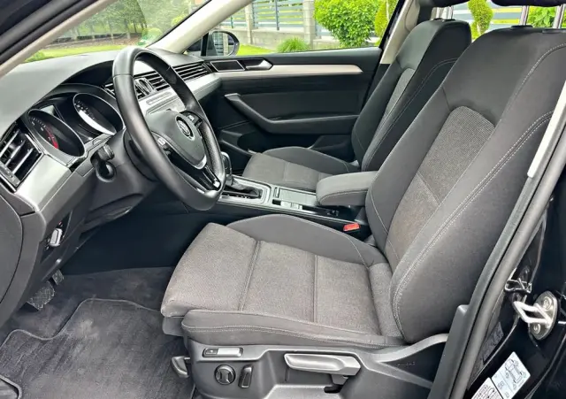 VOLKSWAGEN Passat Variant 1.5 TSI OPF DSG Comfortline