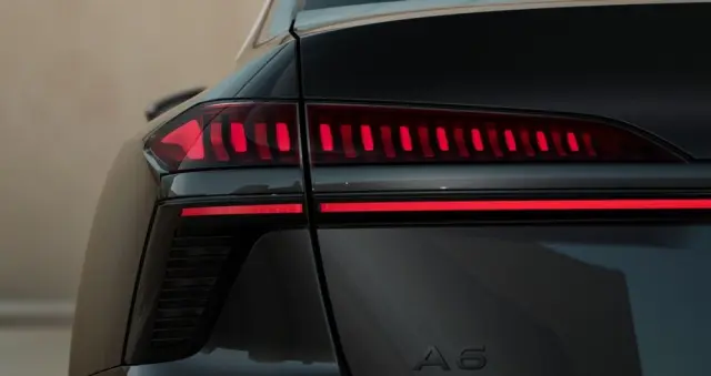 AUDI A6 Limousine 