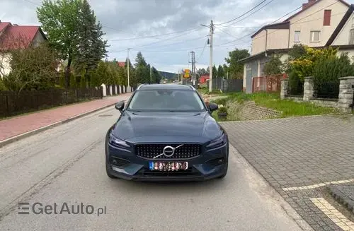 VOLVO V60 Cross Country 