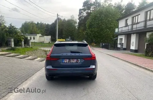 VOLVO V60 Cross Country 
