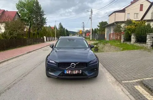 VOLVO V60 Cross Country 