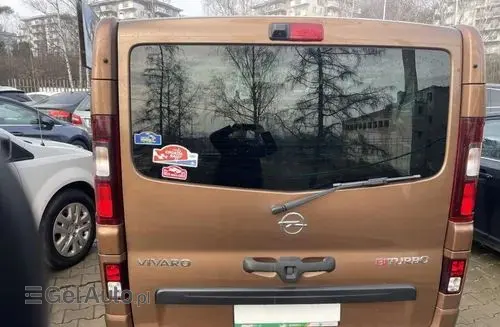 OPEL Vivaro 