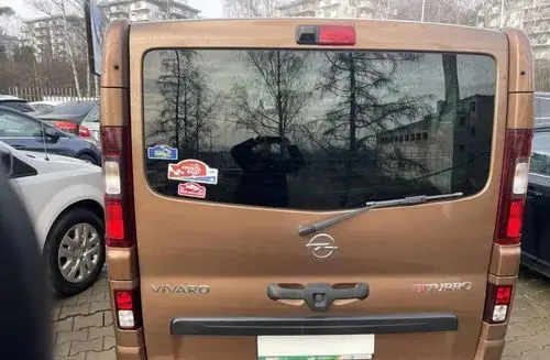 OPEL Vivaro 