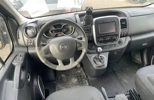 OPEL Vivaro 