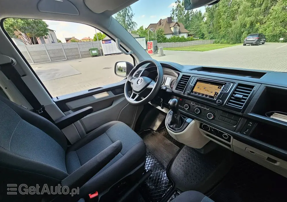 VOLKSWAGEN T6 