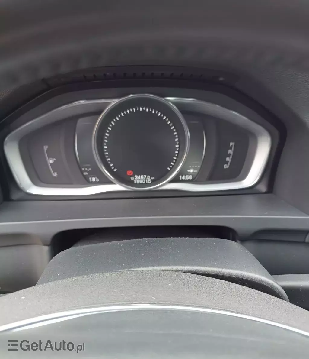 VOLVO V60 Cross Country 