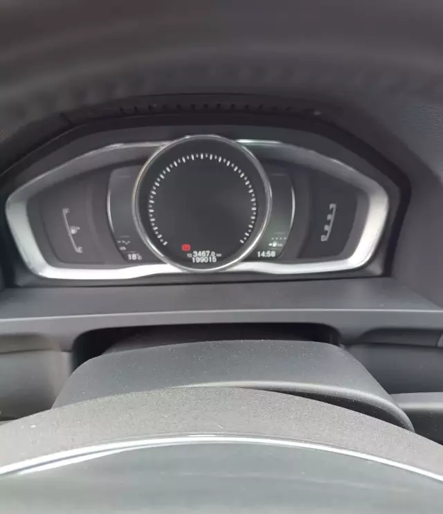 VOLVO V60 Cross Country 