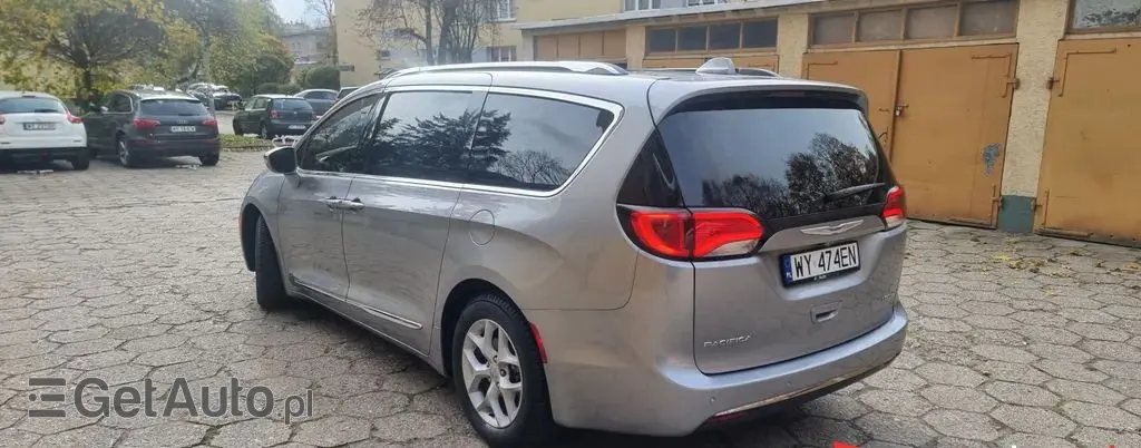 CHRYSLER Pacifica 