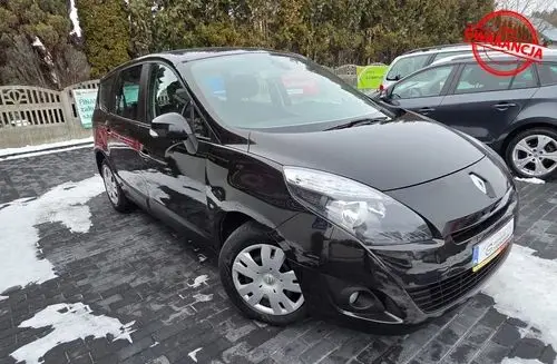 RENAULT Grand Scenic 