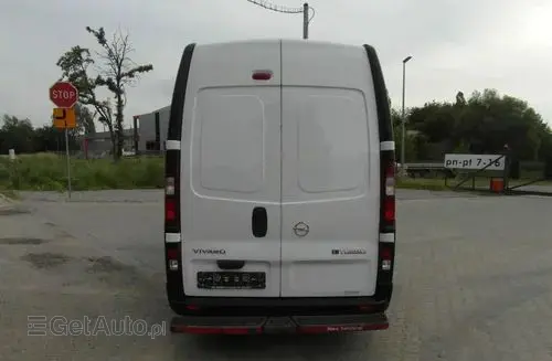 OPEL Vivaro 