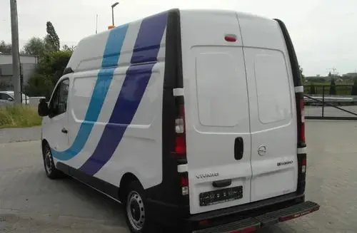 OPEL Vivaro 