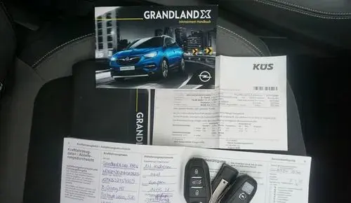 OPEL Grandland 