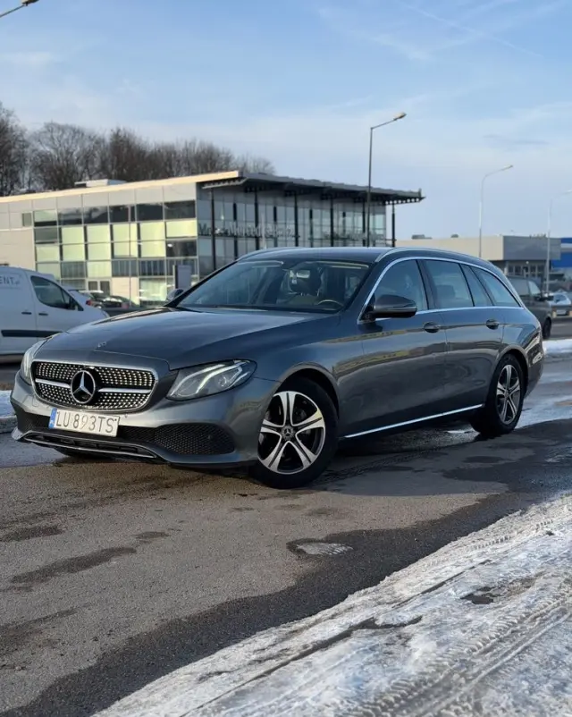 MERCEDES-BENZ Klasa E 