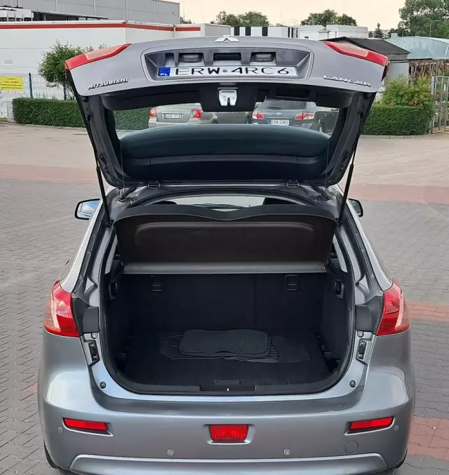 MITSUBISHI Lancer 1.8 Invite CVT