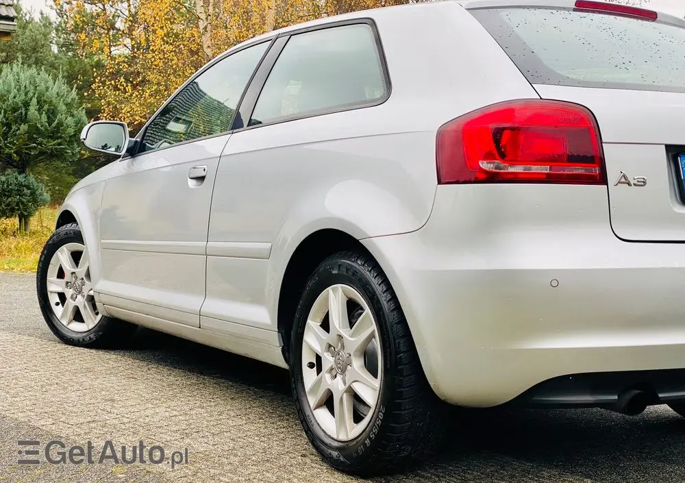 AUDI A3 3-drzwiowe 1.2 TFSI Ambiente