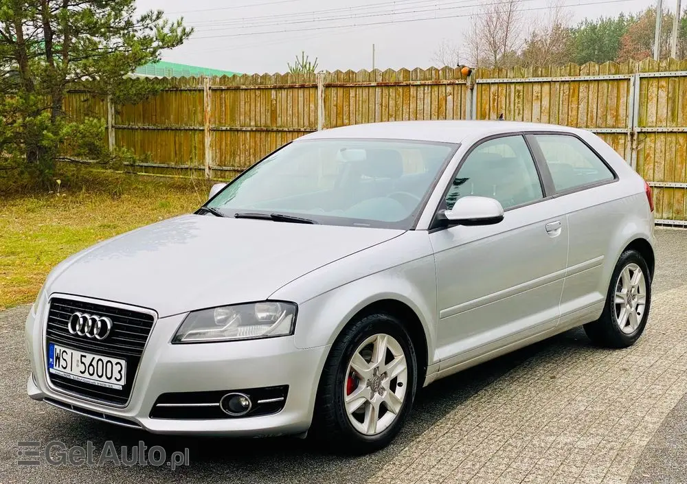 AUDI A3 3-drzwiowe 1.2 TFSI Ambiente
