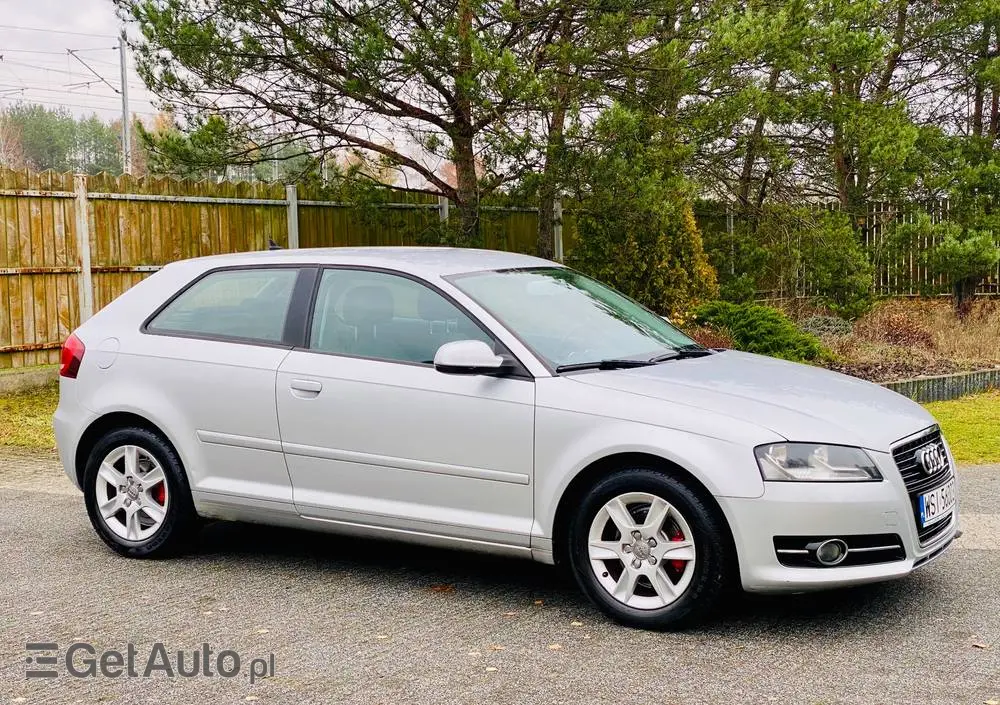 AUDI A3 3-drzwiowe 1.2 TFSI Ambiente