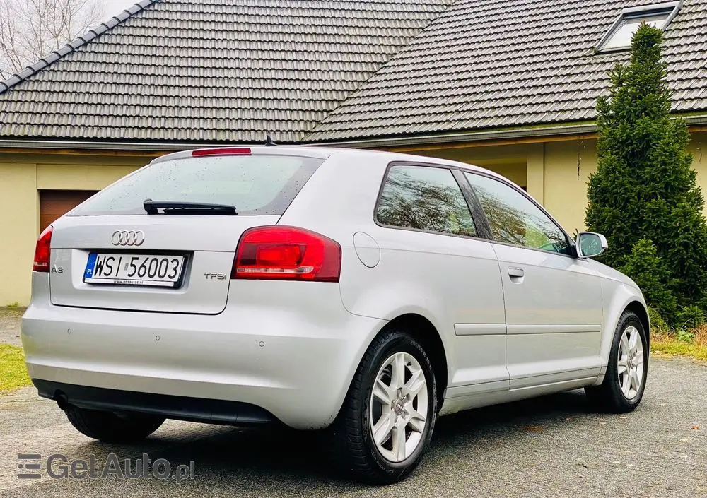 AUDI A3 3-drzwiowe 1.2 TFSI Ambiente
