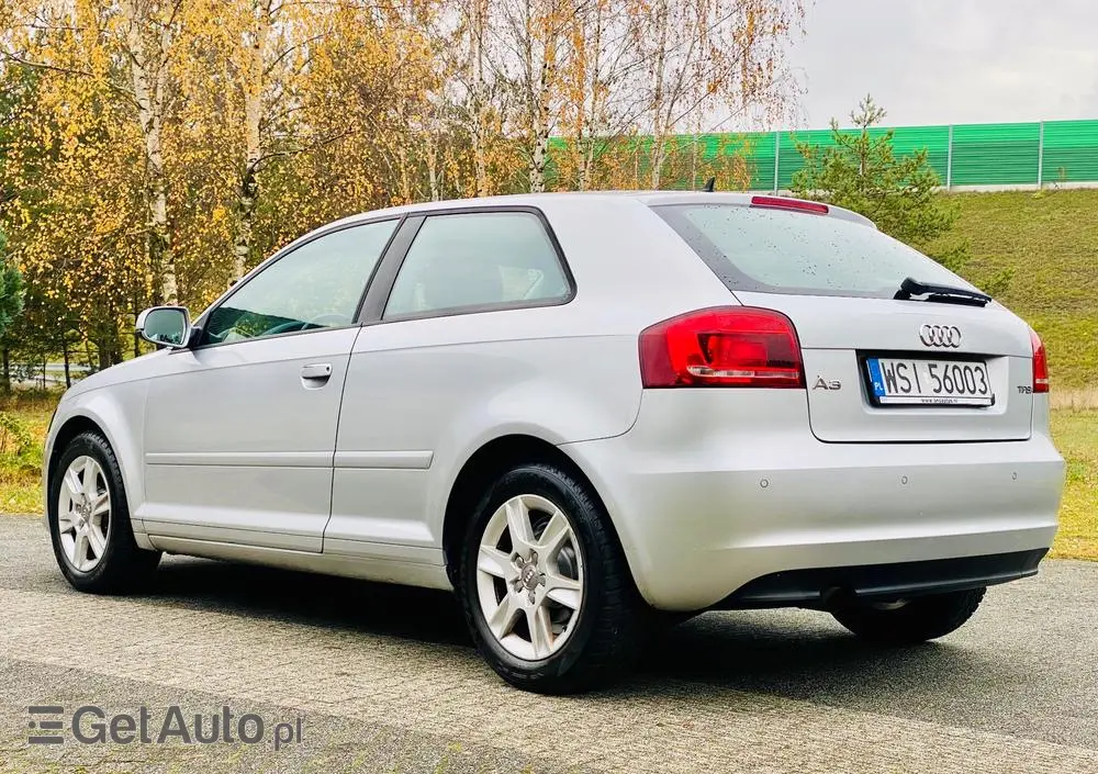 AUDI A3 3-drzwiowe 1.2 TFSI Ambiente