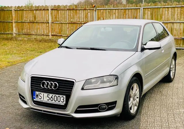 AUDI A3 3-drzwiowe 1.2 TFSI Ambiente