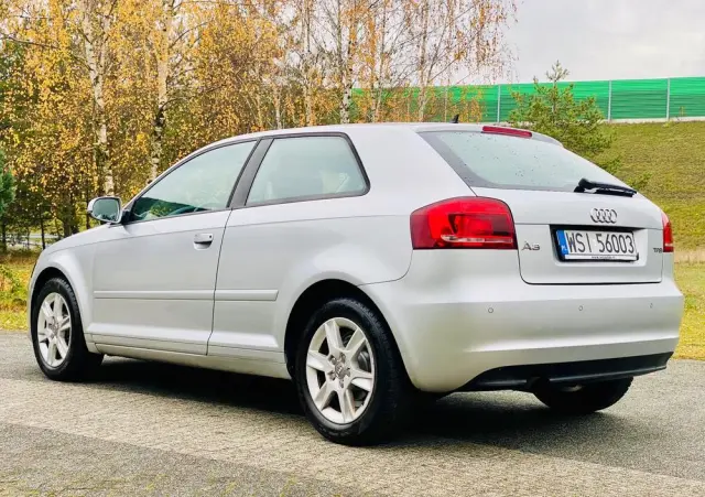 AUDI A3 3-drzwiowe 1.2 TFSI Ambiente
