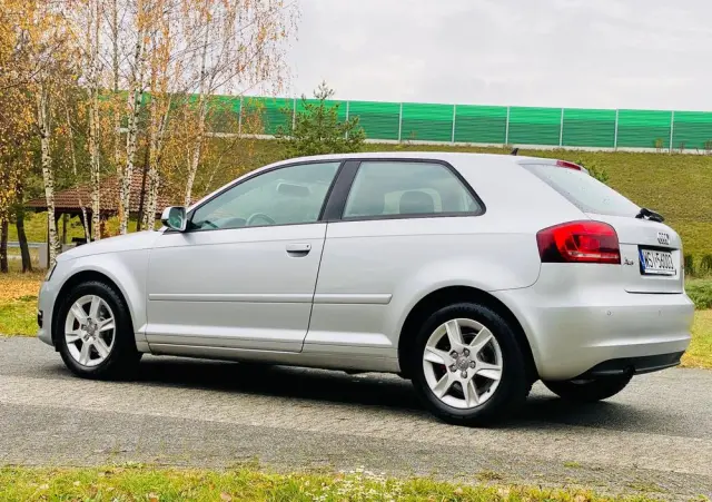 AUDI A3 3-drzwiowe 1.2 TFSI Ambiente