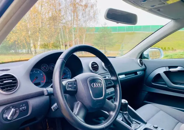 AUDI A3 3-drzwiowe 1.2 TFSI Ambiente